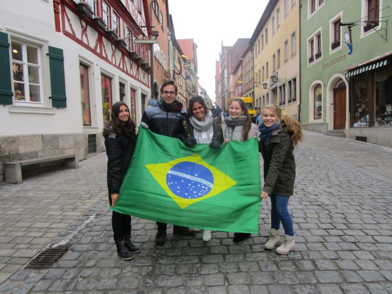 Elèves du Brésil rendent visite à Wilhelm-Löhe-Schule (Allemagne)